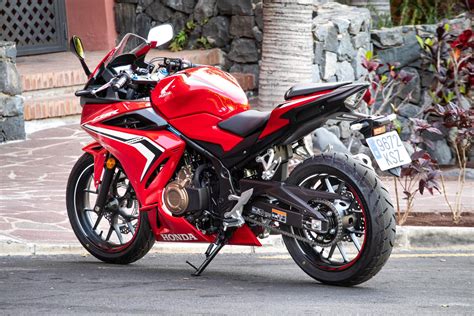 Honda CBR500R 2019 Test - Action und Details
