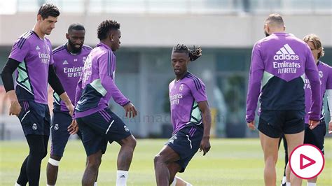 El Real Madrid Se Entrena Con Todos Antes De Medirse Al Valencia