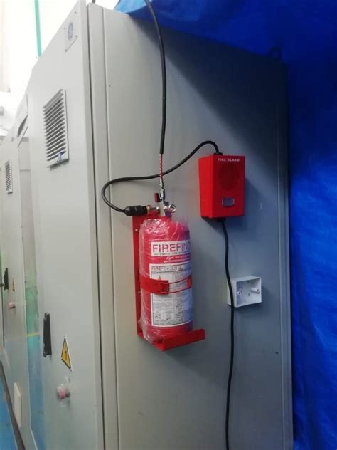 Asha Co2 Based Electrical Panel Fire Extinguishers For Industrial Use Capacity 4 Kg At Rs