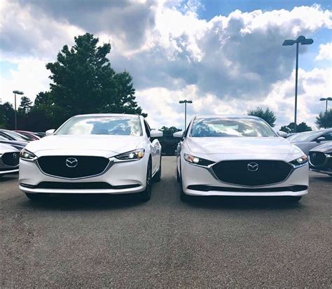 Find 5 Differences Between These Cars