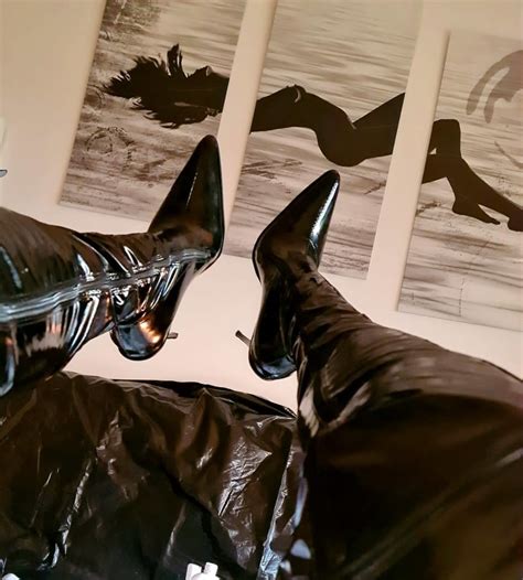 We Love Wet Oily Wetlook Latex Looks And Hot Lingerie 113 Pics XHamster