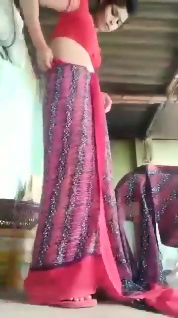 A Village Bhabhi Showing Nude Body To His Devar