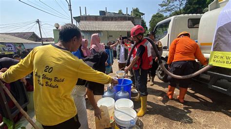 Krisis Air Bersih Baznas Kabupaten Sukabumi Distribusikan 15 Ribu