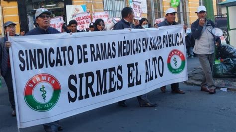 Médicos y maestros marchan en varias regiones del país contra la