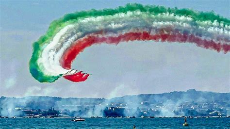 Elicotteri Tornado E Frecce Tricolori Grande Show Nei Cieli Del Garda