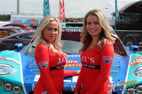 Foto Grid Girls Gespot Op Tt Circuit Assen Racexpress