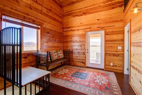 Airbnbs Near Bryce Canyon National Park To Sleep Over The Desert