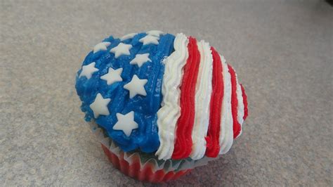 Decorating Cupcakes 106 Fourth Of July Independence Day Youtube