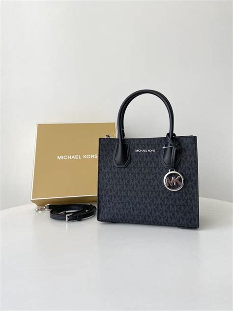 Женская кожаная сумка michael kors mercer medium оригинал жіноча ...