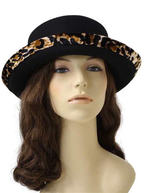 80s Hat 80s No Label Womens Black Wool Felt With Ecru Black And Brown Leopard Spot Rayon