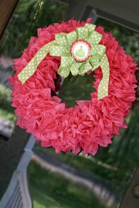 Pluff Mudd Studio: Tissue Paper Wreath