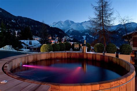 Chalet 14 Hot tub | Luxury Travels Worldwide