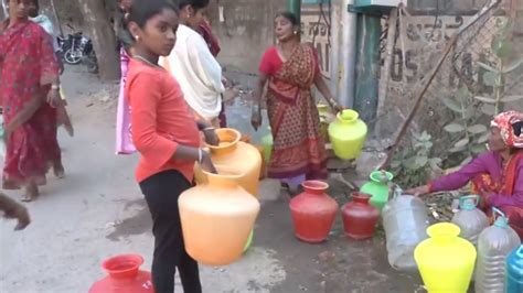 Bengaluru Water Crisis बेंगलुरु में गहराया जल संकट स्विमिंग पूल में