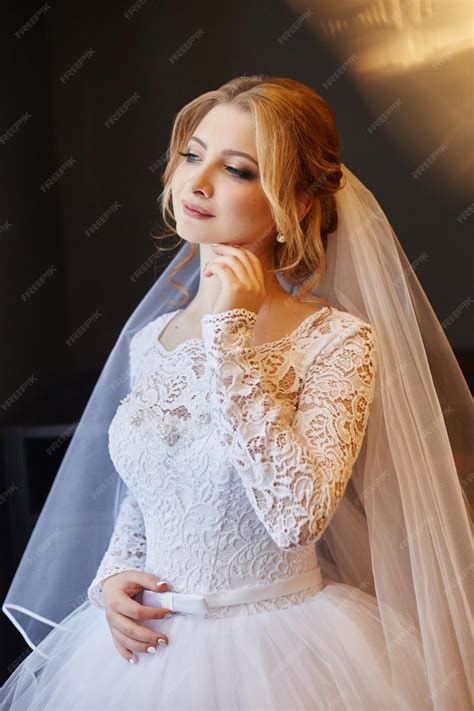 Premium Photo Beautiful Bride In White Wedding Dress On Wedding Day