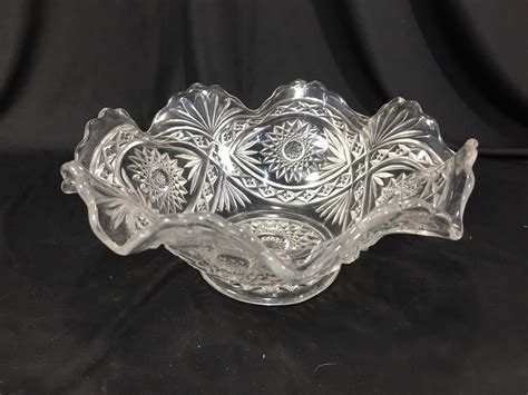 Vintage Heavy Cut Crystal Serving Bowl Wedding T Clear Glass 9 Ruffled Edge Bowls