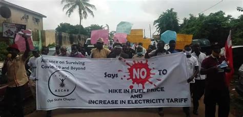 Fuel hike: Workers, students knock labour, protest in Oyo - Punch ...