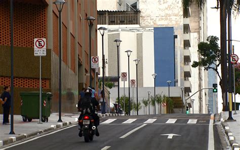 Fotos Veja Fotos Da Reforma Na Avenida Francisco Glic Rio Fotos Em