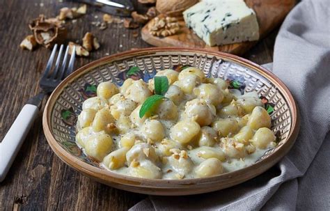 Gnocchi Gorgonzola E Noci Primo Veloce Cremoso E Ricco Di Gusto