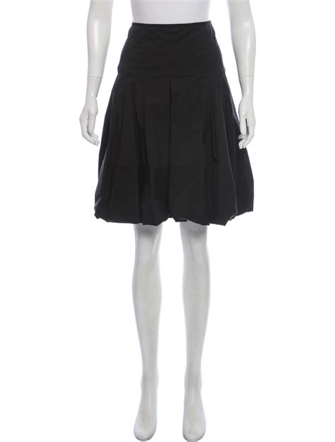 Prada Pleated Knee Length Skirt Clothing Pra292998 The Realreal