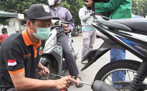 Sudin LH Jaksel Gelar Kegiatan Uji Emisi Kendaraan Gratis Di Terminal