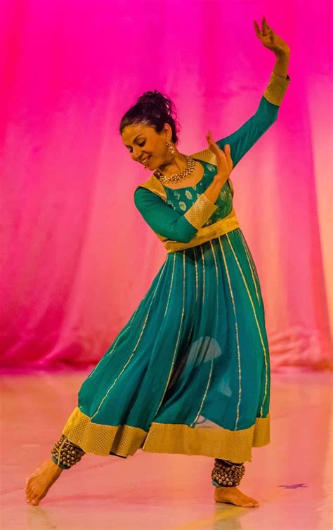 Kathak Classes for Kids and Adults - Monsoon Dance Company