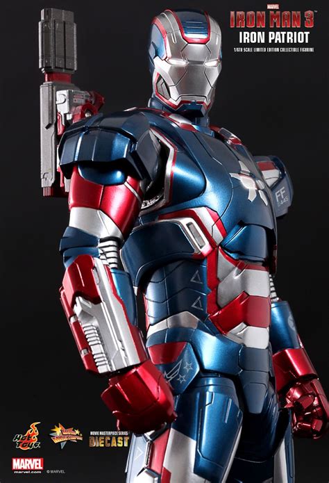 Examining Hot Toys Sideshow S Iron Man 3 War Machine And Iron Patriot