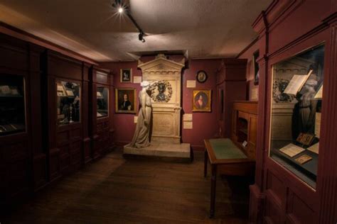 Edgar Allan Poe Museum Reviews | U.S. News Travel