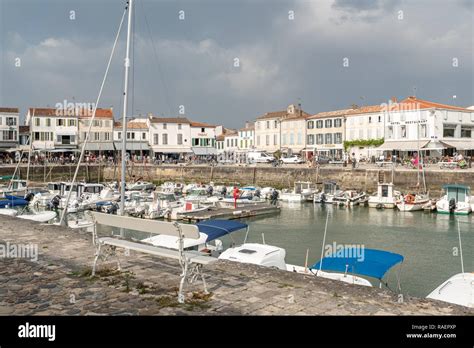 la flotte france harbour  res stock photography  images alamy