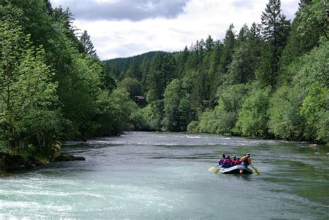 Lower Clackamas River Rafting | Blue Sky Rafting