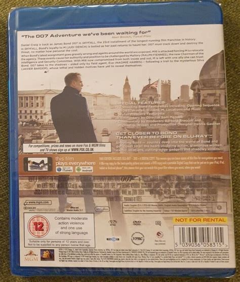 Skyfall Blu Ray Disc Dvd James Bond Daniel Craig Judi Dench