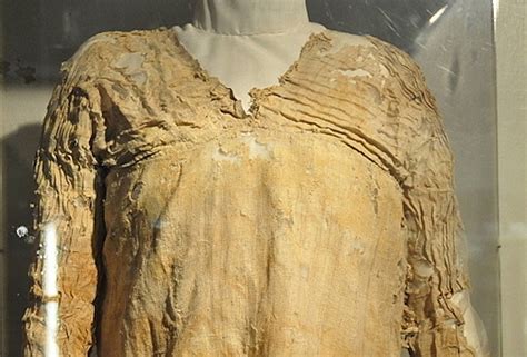 Tarkhan Dress - The World’s Oldest Woven Garment | MessageToEagle.com