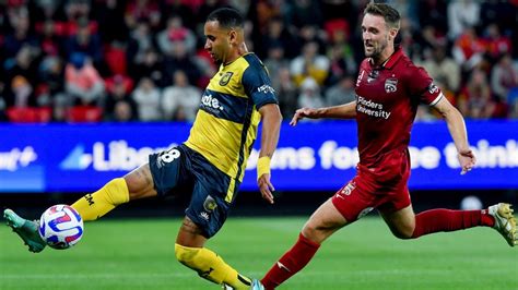 Adelaide United V Central Coast Mariners Macca S Mini Match Isuzu