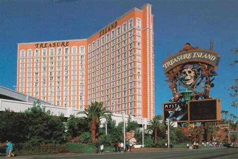 Treasure Islands Spectacular Skull Sign Las Vegas Nv Flickr