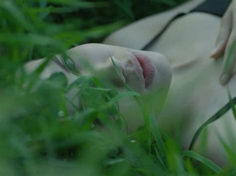 Nude Video Celebs Laurence Fournier Sexy Lips