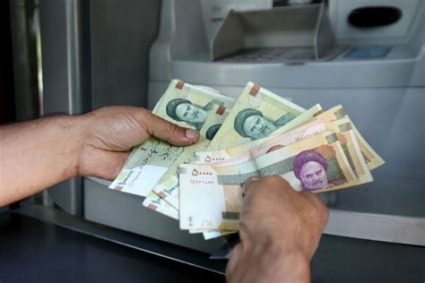 Iran currency falls as nuclear talks seem to hit roadblock