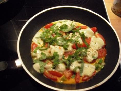 Putenfilet Berbacken Mit Tomate Mozzarella Rezept Kochbar De