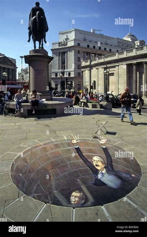 British Optical Illusion Forced Perspective Trompe Loeil Street Chalk