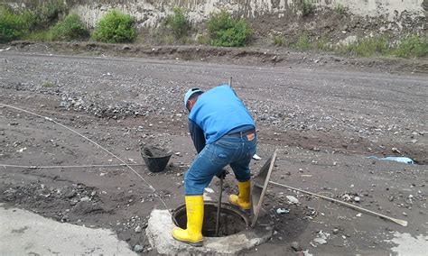 Personal De Emapa I Realiza Permanente Limpieza De Sumideros Y