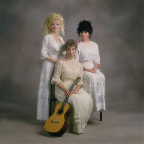 Linda Ronstadt, Emmylou Harris and Dolly Parton: The Complete Trio Collection | BackStage360.com