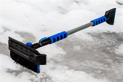 Best Ice Scraper and Snow Brush 2020 | Reviews by Wirecutter