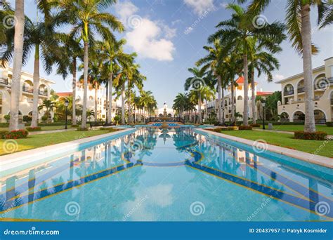 Luxury Resort In Mexico Stock Image Image Of Lifestyle 20437957