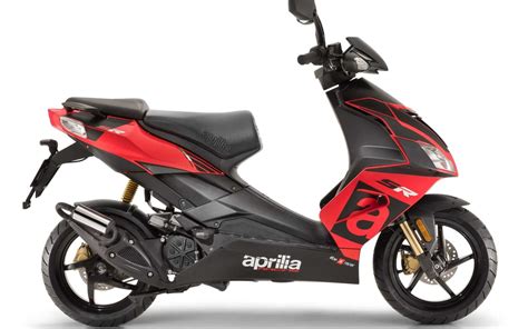 Aprilia SR 50 R 2018 Dane techniczne cena i opinie Jednoślad pl