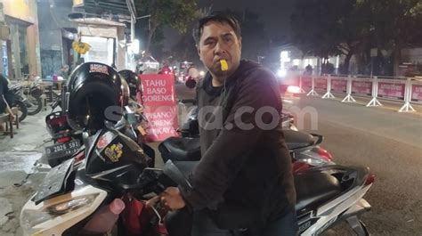 Juru Parkir Berpenghasilan Rp50 Ribu Di Cimahi Nekat Nyaleg Di Pemilu