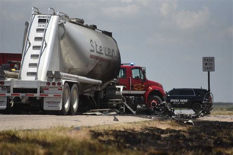 Police Texas Oilfield Workers Truck Driver Killed In Fiery Crash