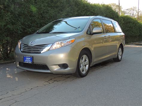 2015 Toyota Sienna Le 8 Pass Great Deal Golden Motors