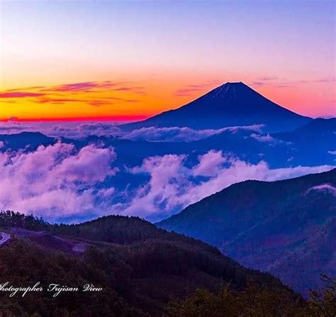 Kouichi Nakayama On Instagram “朝焼けと雲海が美しい富士山 Location 山梨県富士川町 Photo 20220601🌄 ️🌀