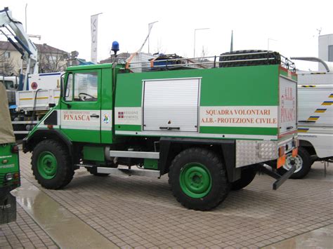 Mercedes Benz Unimog U100L Protec Anti Incendi Boschivi Pi Flickr