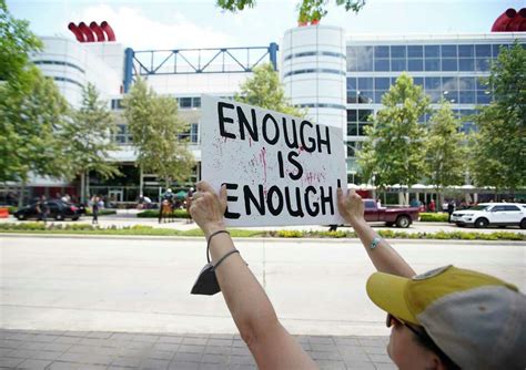 Houston Nra Convention Draws Protesters At Discovery Green