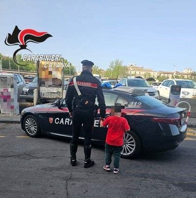 Catania Bambino Di 7 Anni Si Allontana Dai Genitori Ritrovato Dai