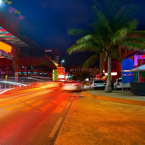 Cancun Sunset At Boulevard Kukulcan In Hotel Zone Hotelera Of Travel